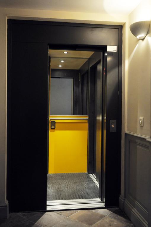 Amiraute Royale Apartment Bayonne Room photo