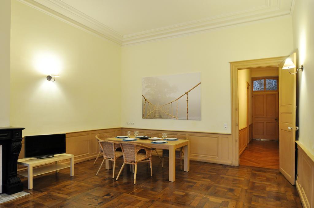 Amiraute Royale Apartment Bayonne Room photo